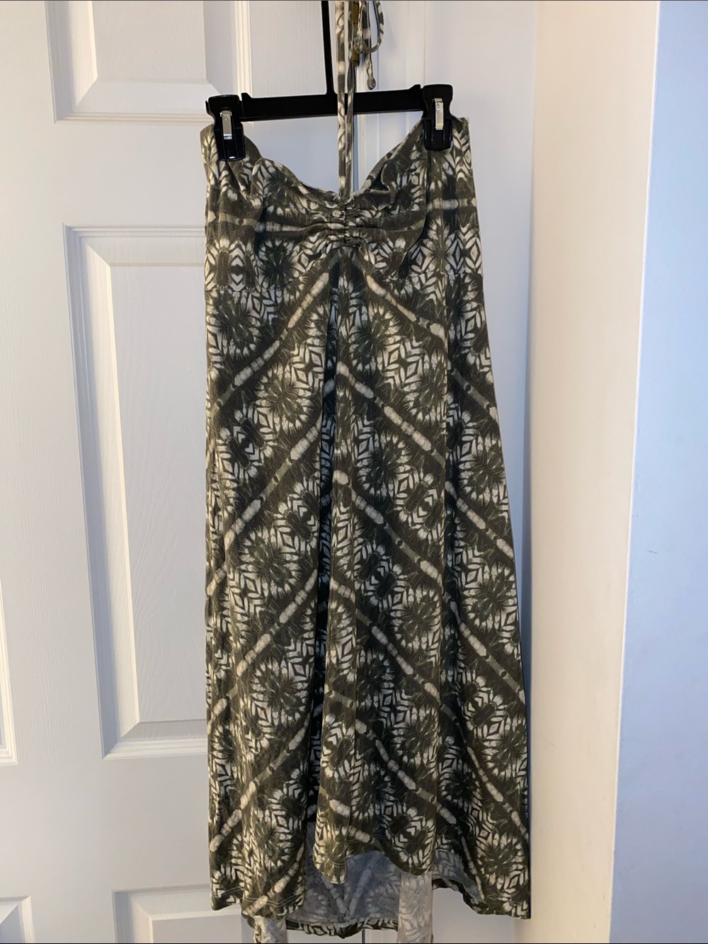 Patagonia  olive green Kamala skirt, Converts to a shorter halter dress-Large